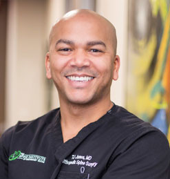 Dr. Thomas L. Jones II orthopedic surgeon Pearland