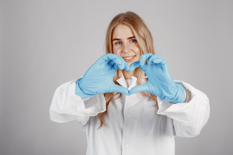 woman-heart-hands